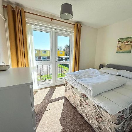 Lovely 4 Berth Chalet To Hire In Hemsby Nearby The Beach Ref 18177B Екстериор снимка