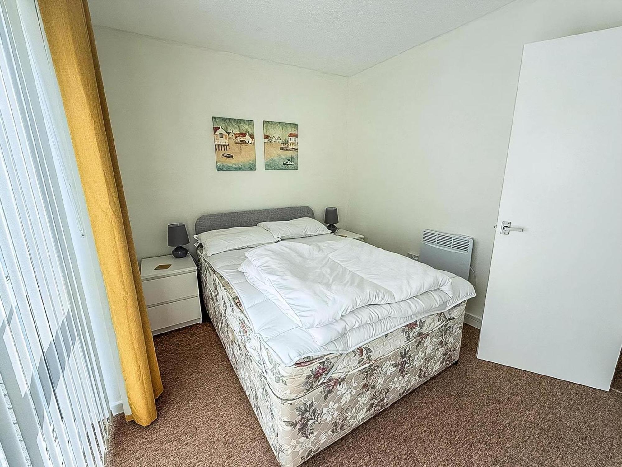 Lovely 4 Berth Chalet To Hire In Hemsby Nearby The Beach Ref 18177B Екстериор снимка