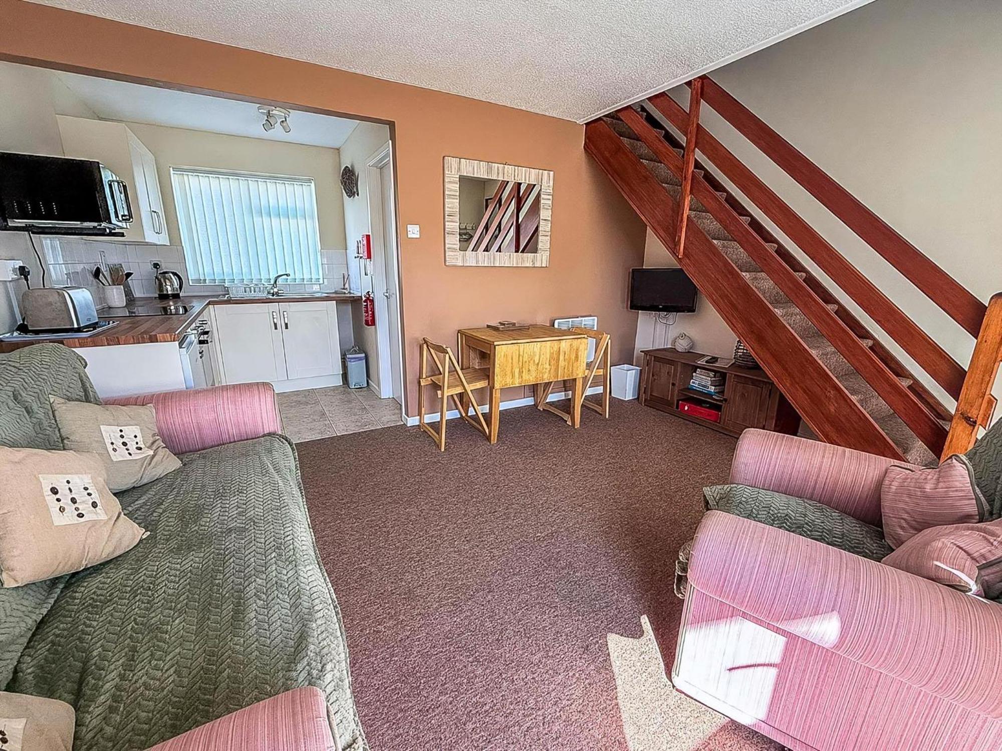 Lovely 4 Berth Chalet To Hire In Hemsby Nearby The Beach Ref 18177B Екстериор снимка