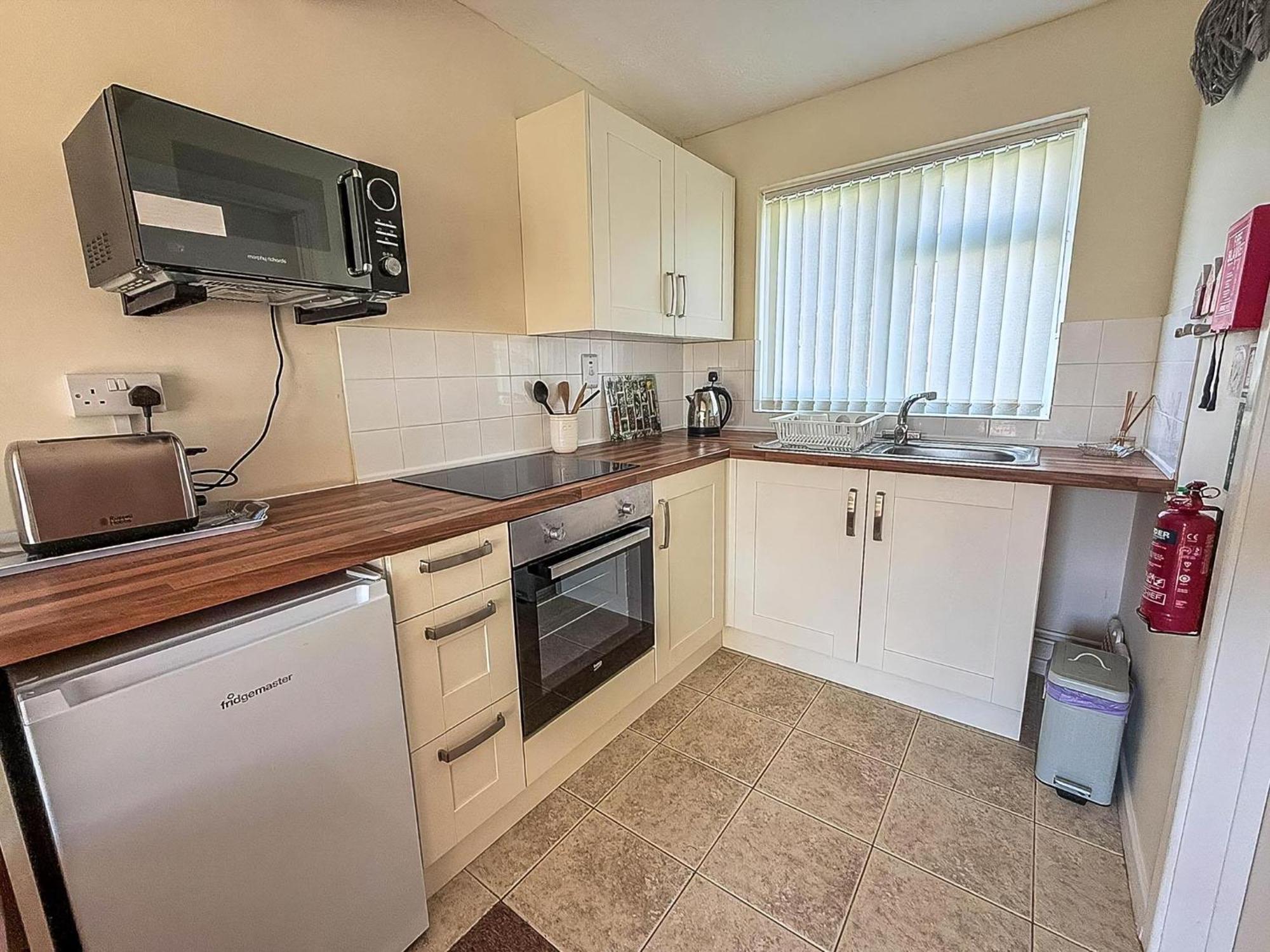 Lovely 4 Berth Chalet To Hire In Hemsby Nearby The Beach Ref 18177B Екстериор снимка